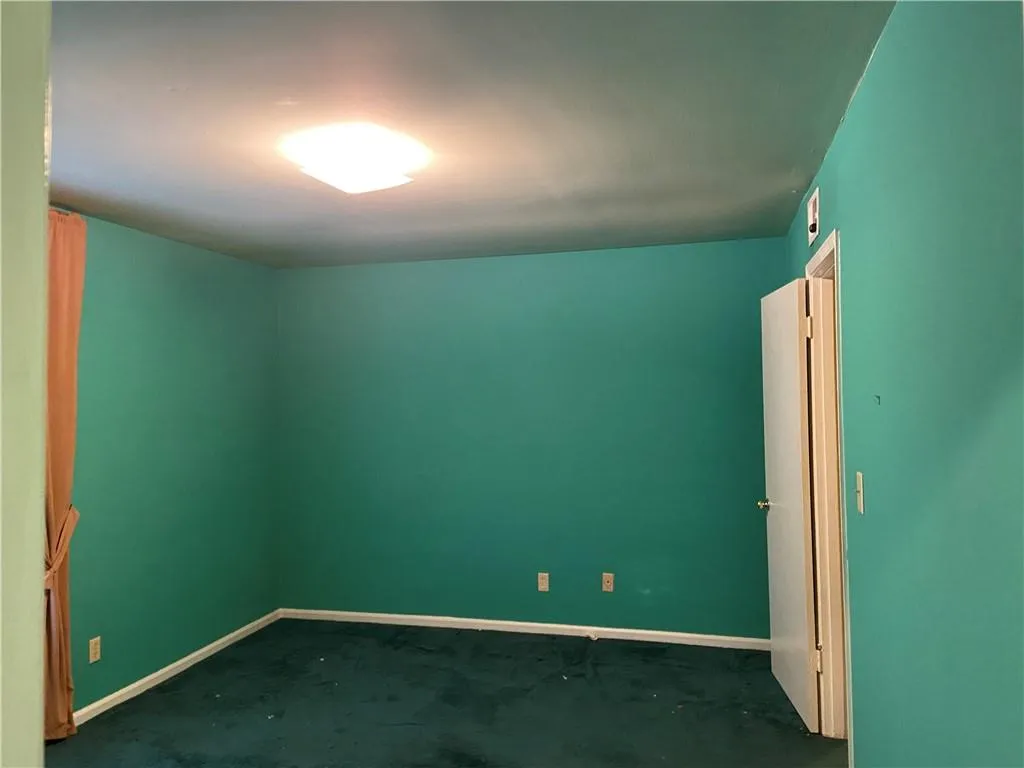 5677 Kingsport Drive, Sandy Springs, Georgia 30342, 2 Bedrooms Bedrooms, ,1 BathroomBathrooms,Residential,Sold,5677 Kingsport Drive,6983147
