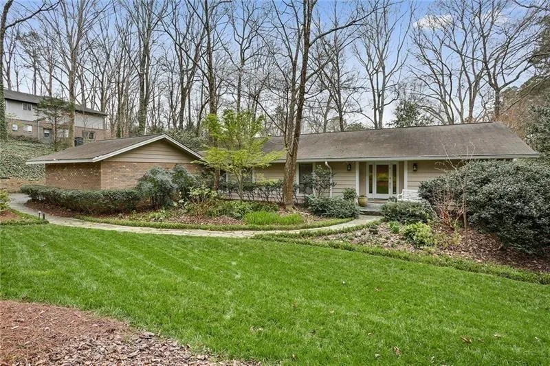 4830 Longchamps Drive, Sandy Springs, Georgia 30319, 5 Bedrooms Bedrooms, ,3 BathroomsBathrooms,Residential,Sold,4830 Longchamps Drive,6029014