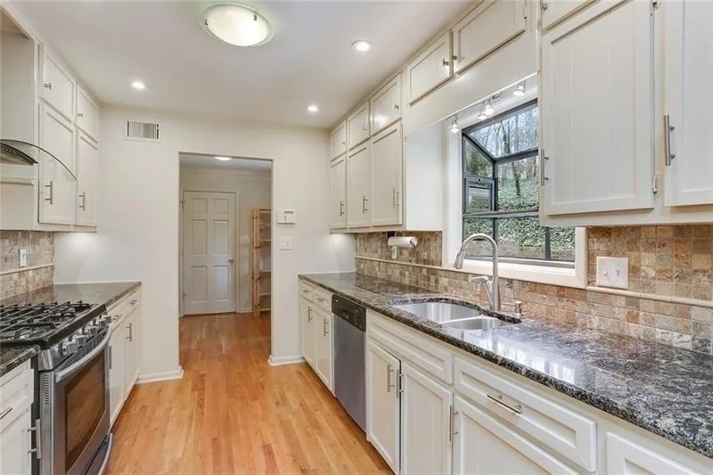 4830 Longchamps Drive, Sandy Springs, Georgia 30319, 5 Bedrooms Bedrooms, ,3 BathroomsBathrooms,Residential,Sold,4830 Longchamps Drive,6029014