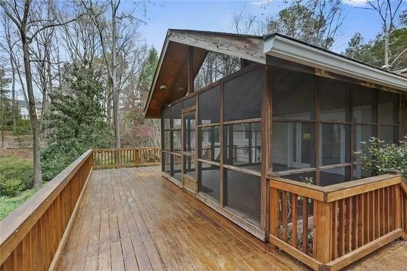4830 Longchamps Drive, Sandy Springs, Georgia 30319, 5 Bedrooms Bedrooms, ,3 BathroomsBathrooms,Residential,Sold,4830 Longchamps Drive,6029014