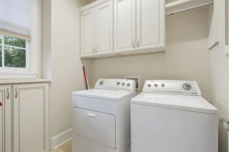 1120 Heards Ferry Road Nw, Sandy Springs, Georgia 30328, 5 Bedrooms Bedrooms, ,5 BathroomsBathrooms,Residential,For Sale,1120 Heards Ferry Road Nw,7671282 1120 Heards Ferry Road Nw, Sandy Springs, Georgia 30328, 5 Bedrooms Bedrooms, ,5 BathroomsBathrooms,Residential,For Sale,1120 Heards Ferry Road Nw,7671282