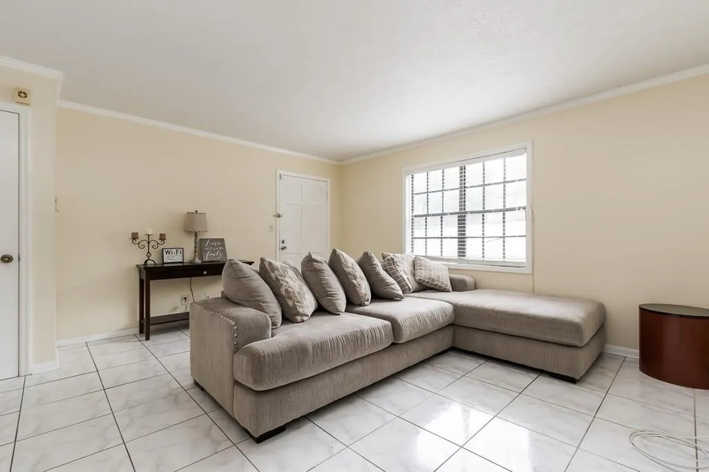 325 Winding River Drive Unit C, Atlanta, Georgia 30350, 2 Bedrooms Bedrooms, ,2 BathroomsBathrooms,Residential,Sold,325 Winding River Drive Unit C,6772377