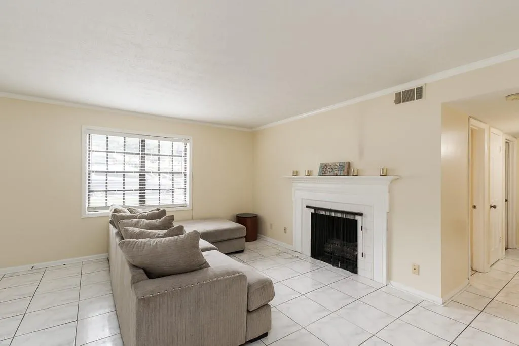 325 Winding River Drive Unit C, Atlanta, Georgia 30350, 2 Bedrooms Bedrooms, ,2 BathroomsBathrooms,Residential,Sold,325 Winding River Drive Unit C,6772377