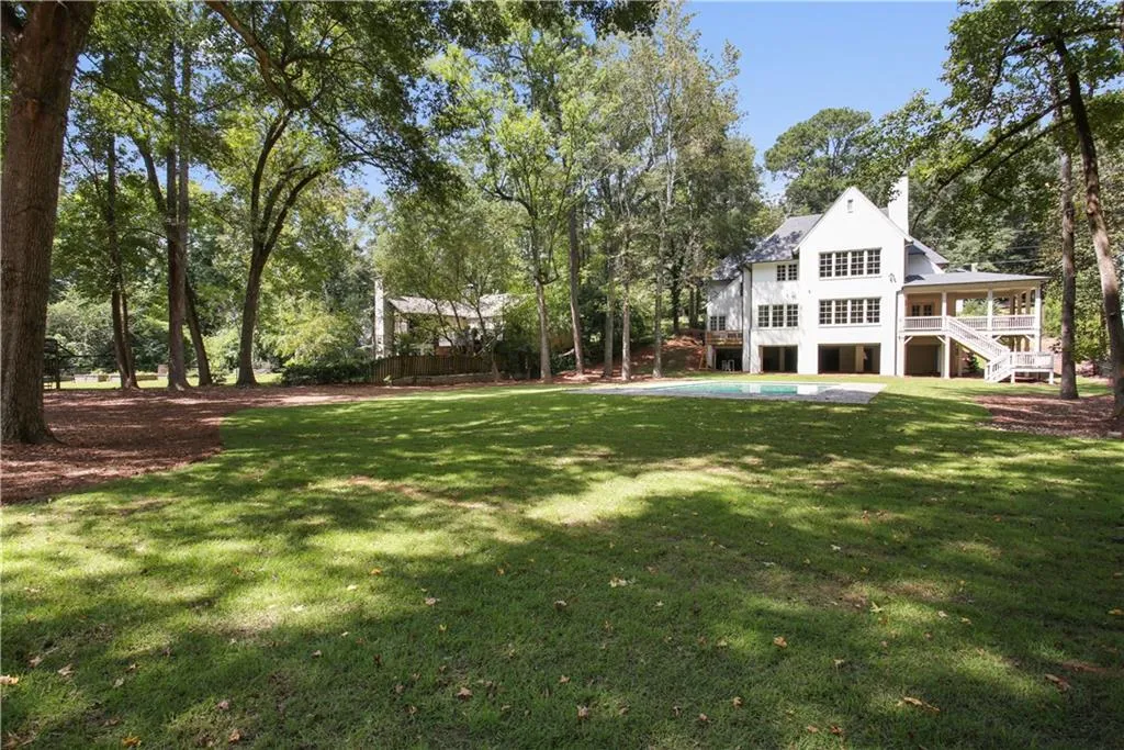 496 Broadland Road Nw, Atlanta, Georgia 30342, 5 Bedrooms Bedrooms, ,5 BathroomsBathrooms,Residential,Sold,496 Broadland Road Nw,5911833