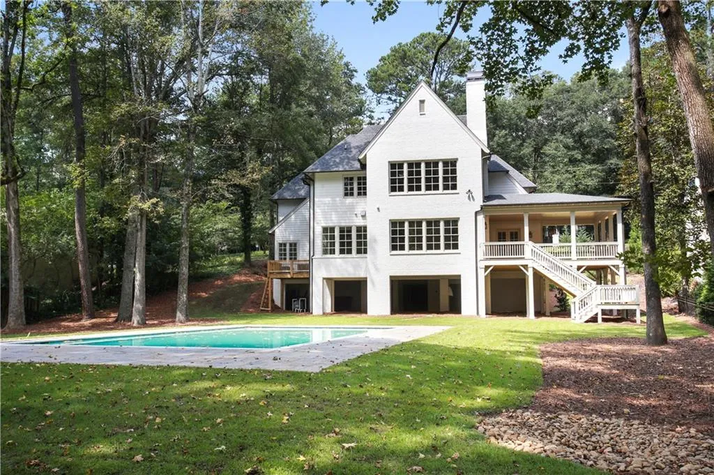 496 Broadland Road Nw, Atlanta, Georgia 30342, 5 Bedrooms Bedrooms, ,5 BathroomsBathrooms,Residential,Sold,496 Broadland Road Nw,5911833