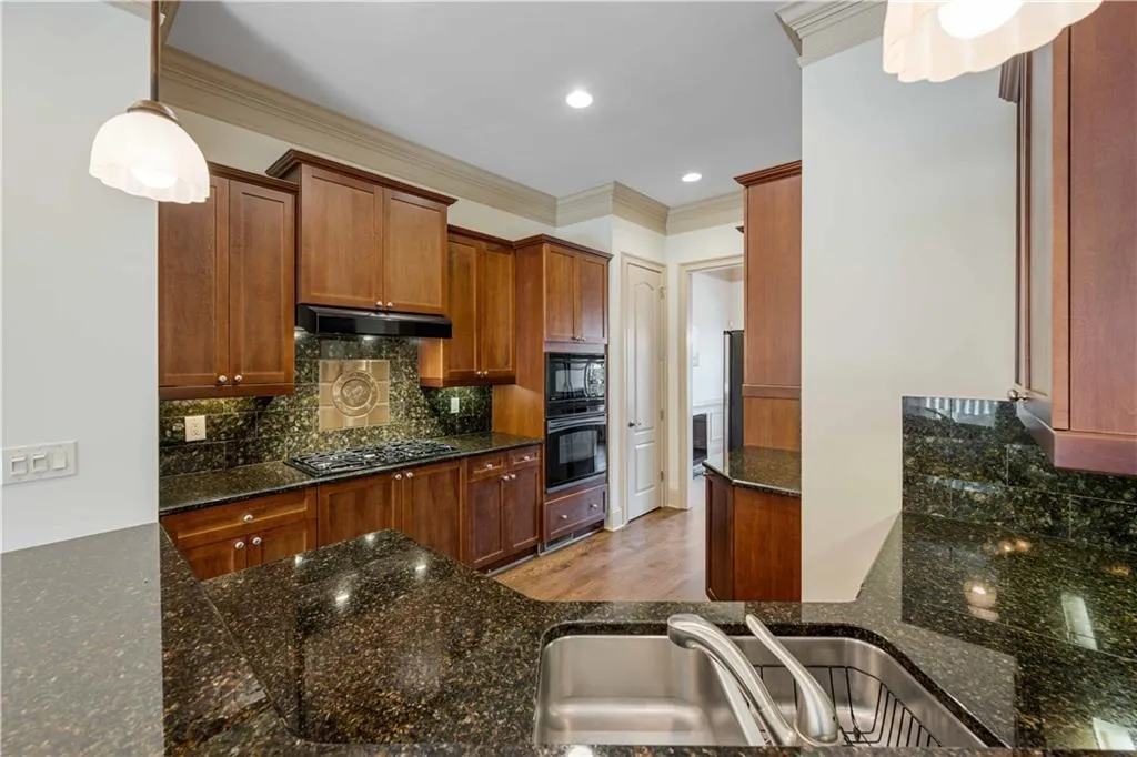 Enjoy cooking with the gas cooktop and double ovens!