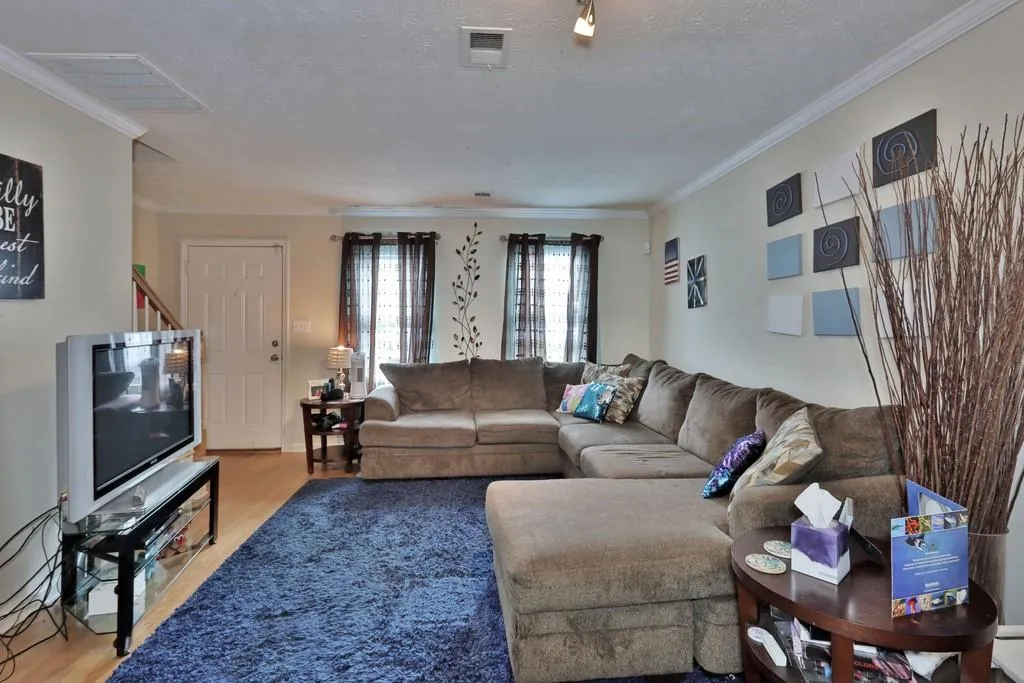 255 Winding River Drive Ne Unit C, Atlanta, Georgia 30350, 2 Bedrooms Bedrooms, ,1 BathroomBathrooms,Residential,Sold,255 Winding River Drive Ne Unit C,6722660