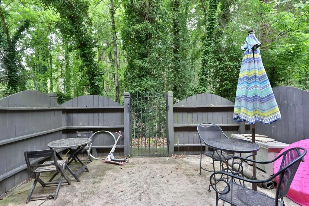 255 Winding River Drive Ne Unit C, Atlanta, Georgia 30350, 2 Bedrooms Bedrooms, ,1 BathroomBathrooms,Residential,Sold,255 Winding River Drive Ne Unit C,6722660