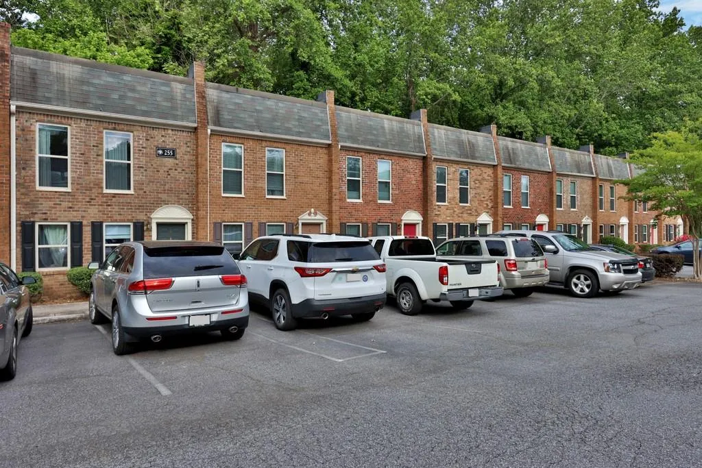 255 Winding River Drive Ne Unit C, Atlanta, Georgia 30350, 2 Bedrooms Bedrooms, ,1 BathroomBathrooms,Residential,Sold,255 Winding River Drive Ne Unit C,6722660