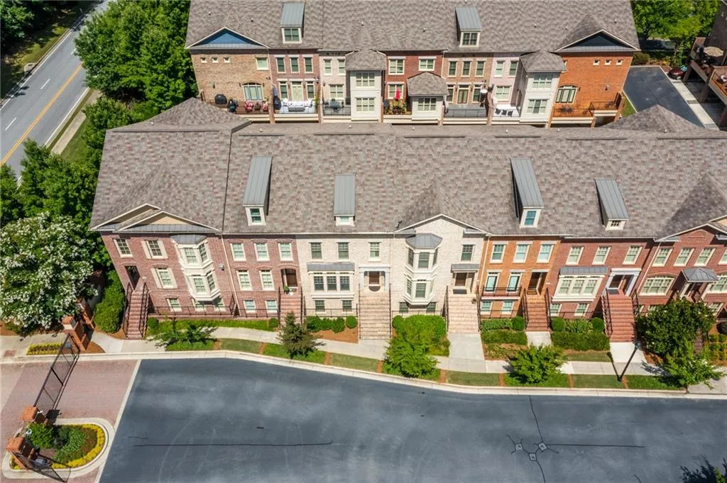 205 Riversgate Drive, Atlanta, Georgia 30339, 3 Bedrooms Bedrooms, ,3 BathroomsBathrooms,Residential,Sold,205 Riversgate Drive,7160068