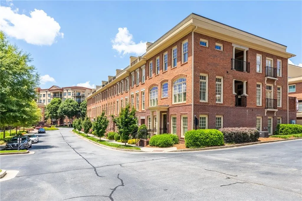 205 Riversgate Drive, Atlanta, Georgia 30339, 3 Bedrooms Bedrooms, ,3 BathroomsBathrooms,Residential,Sold,205 Riversgate Drive,7160068