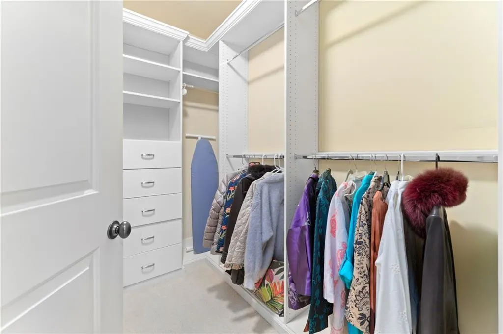 205 Riversgate Drive, Atlanta, Georgia 30339, 3 Bedrooms Bedrooms, ,3 BathroomsBathrooms,Residential,Sold,205 Riversgate Drive,7160068