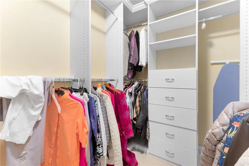 205 Riversgate Drive, Atlanta, Georgia 30339, 3 Bedrooms Bedrooms, ,3 BathroomsBathrooms,Residential,Sold,205 Riversgate Drive,7160068