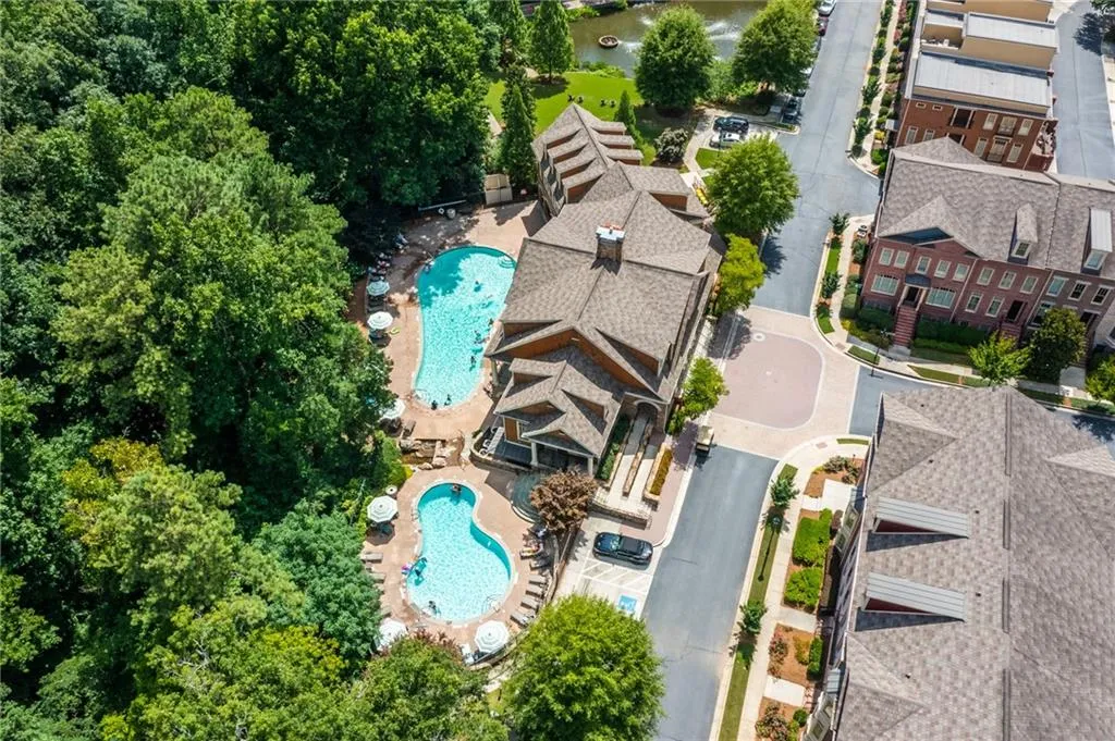 205 Riversgate Drive, Atlanta, Georgia 30339, 3 Bedrooms Bedrooms, ,3 BathroomsBathrooms,Residential,Sold,205 Riversgate Drive,7160068