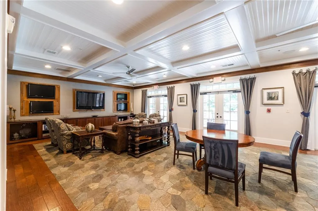 205 Riversgate Drive, Atlanta, Georgia 30339, 3 Bedrooms Bedrooms, ,3 BathroomsBathrooms,Residential,Sold,205 Riversgate Drive,7160068