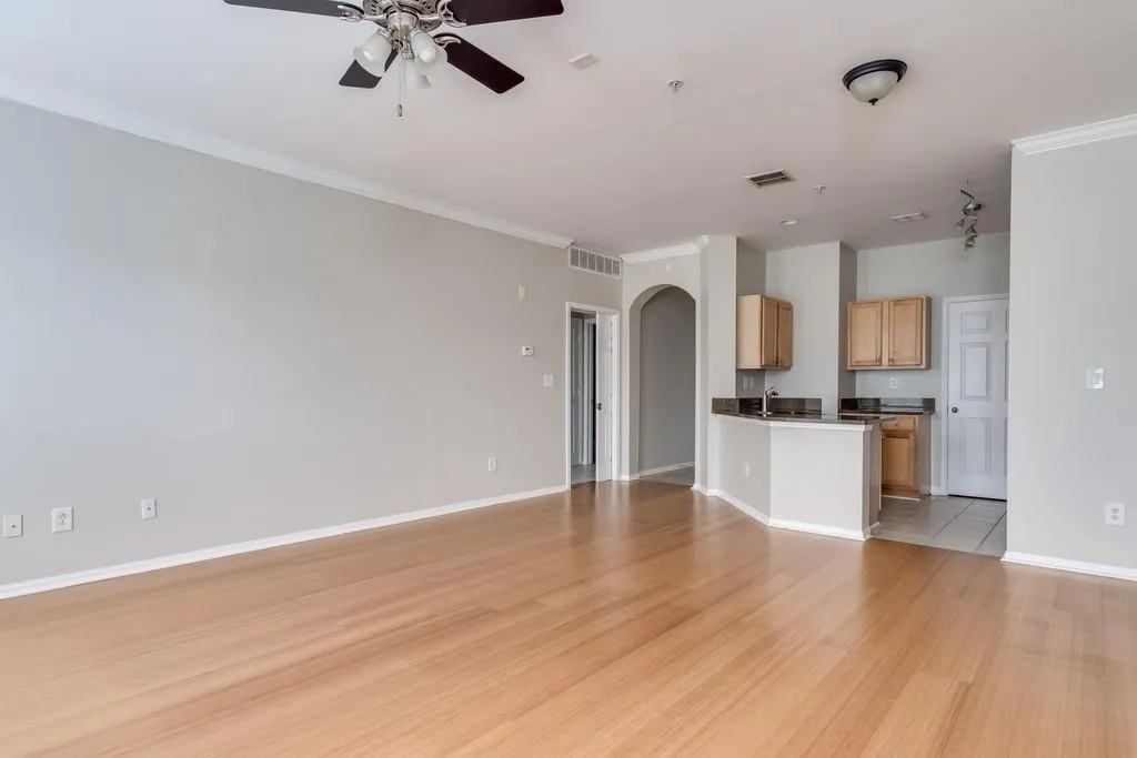 5641 Roswell Road Unit 208, Sandy Springs, Georgia 30342, 1 Bedroom Bedrooms, ,1 BathroomBathrooms,Residential,Sold,5641 Roswell Road Unit 208,6636974
