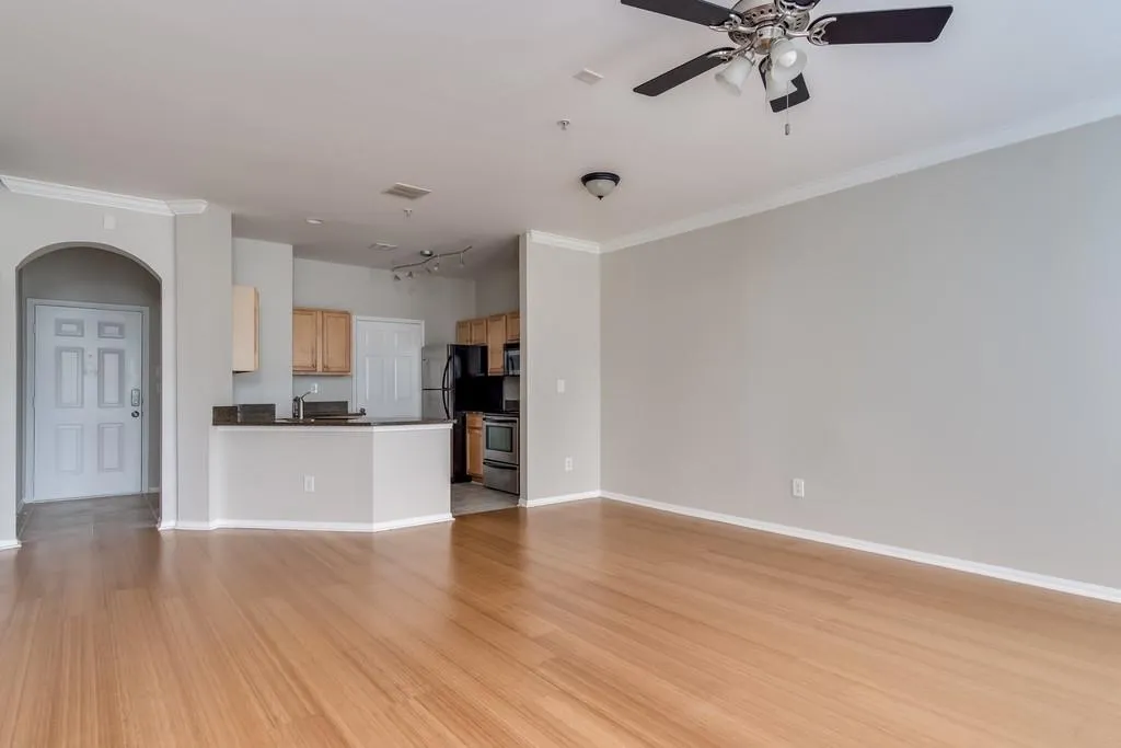 5641 Roswell Road Unit 208, Sandy Springs, Georgia 30342, 1 Bedroom Bedrooms, ,1 BathroomBathrooms,Residential,Sold,5641 Roswell Road Unit 208,6636974