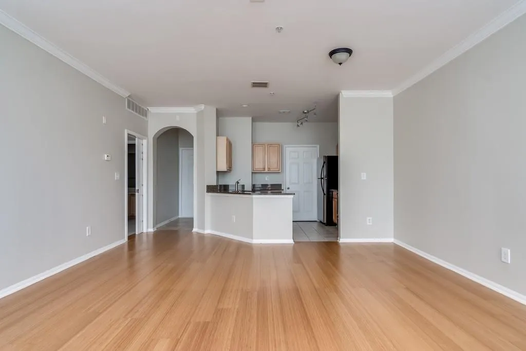 5641 Roswell Road Unit 208, Sandy Springs, Georgia 30342, 1 Bedroom Bedrooms, ,1 BathroomBathrooms,Residential,Sold,5641 Roswell Road Unit 208,6636974