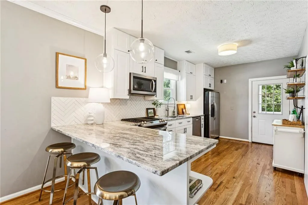 1241 Niles Avenue Nw, Atlanta, Georgia 30318, 3 Bedrooms Bedrooms, ,2 BathroomsBathrooms,Residential,For Sale,1241 Niles Avenue Nw,7643562