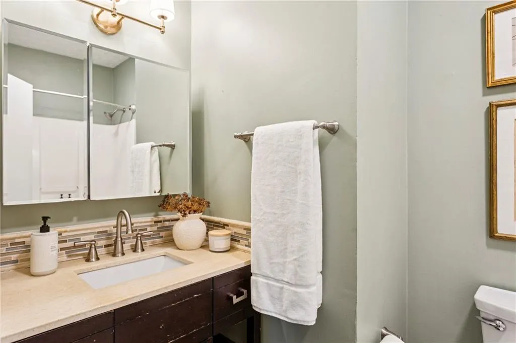 1241 Niles Avenue Nw, Atlanta, Georgia 30318, 3 Bedrooms Bedrooms, ,2 BathroomsBathrooms,Residential,For Sale,1241 Niles Avenue Nw,7643562