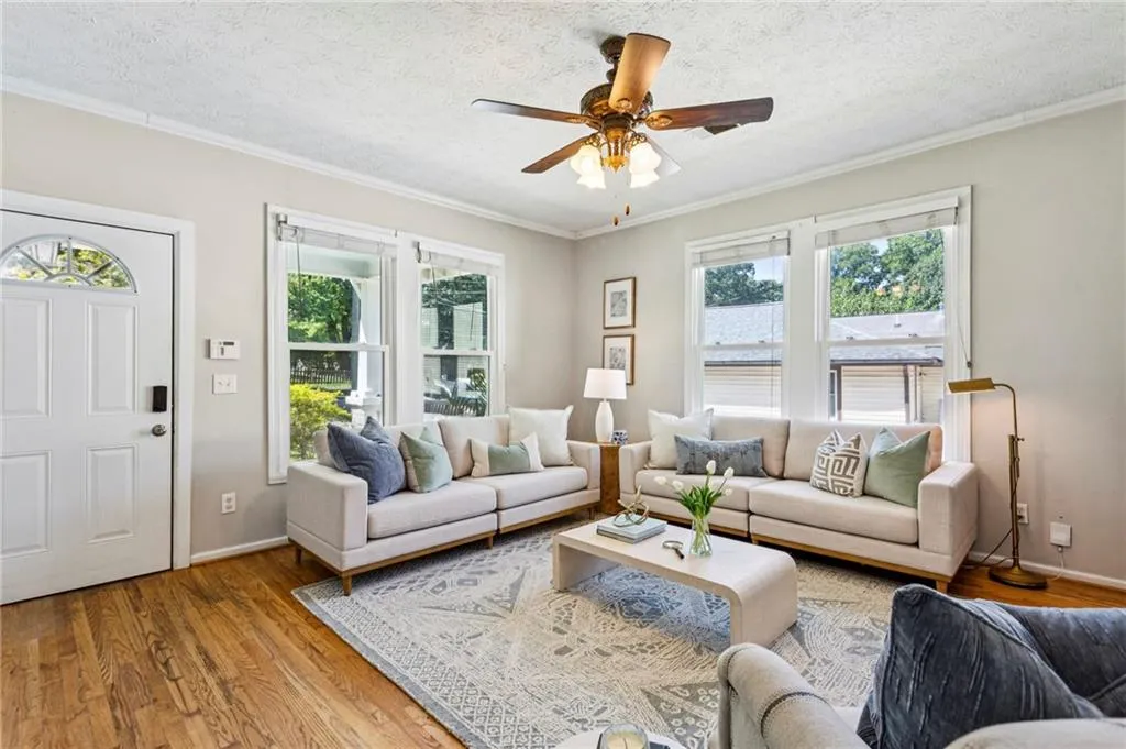 1241 Niles Avenue Nw, Atlanta, Georgia 30318, 3 Bedrooms Bedrooms, ,2 BathroomsBathrooms,Residential,For Sale,1241 Niles Avenue Nw,7643562