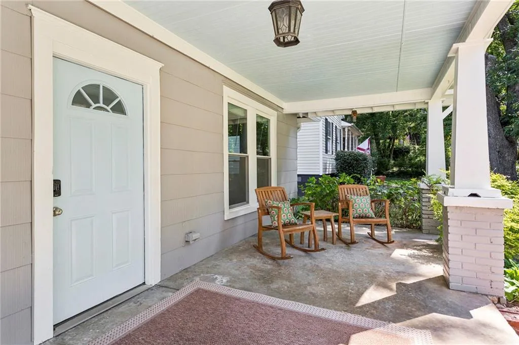 1241 Niles Avenue Nw, Atlanta, Georgia 30318, 3 Bedrooms Bedrooms, ,2 BathroomsBathrooms,Residential,For Sale,1241 Niles Avenue Nw,7643562