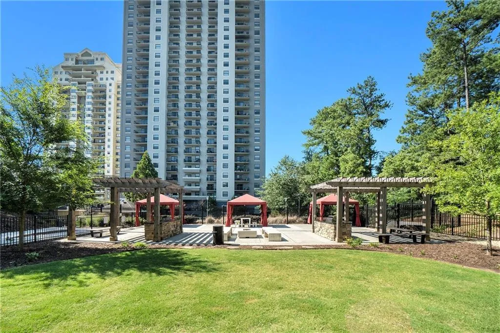 799 Hammond Drive Unit 128, Sandy Springs, Georgia 30328, 2 Bedrooms Bedrooms, ,2 BathroomsBathrooms,Residential,Sold,799 Hammond Drive Unit 128,7255096