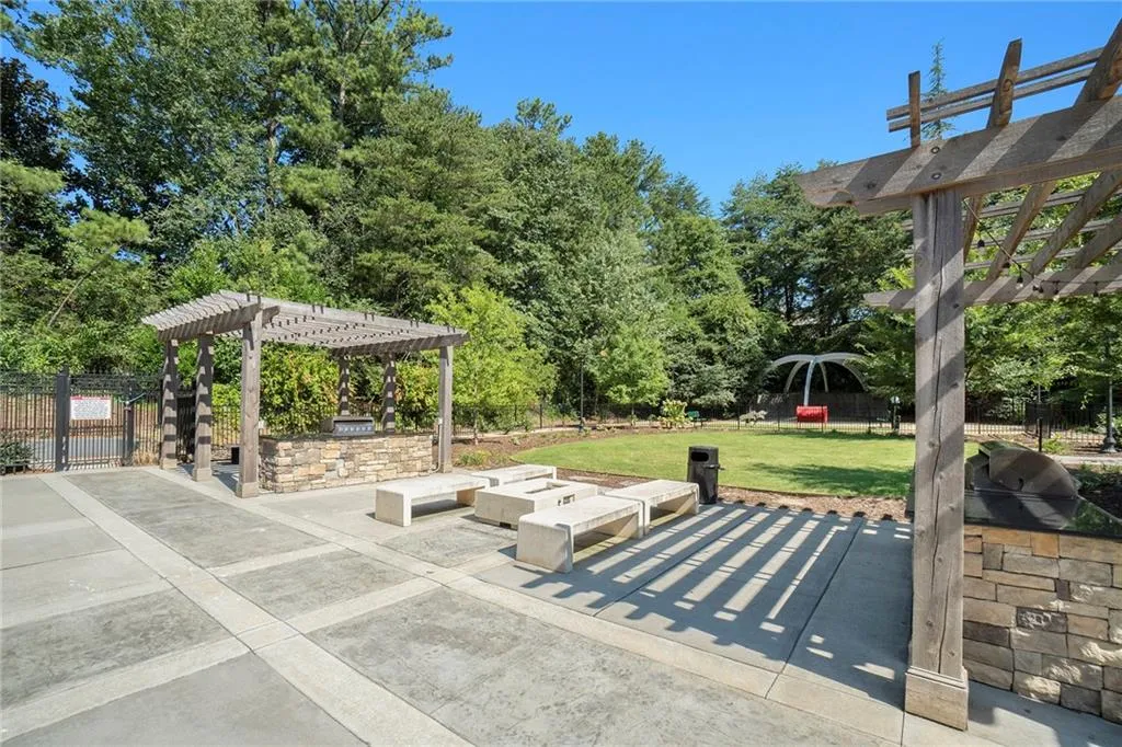 799 Hammond Drive Unit 128, Sandy Springs, Georgia 30328, 2 Bedrooms Bedrooms, ,2 BathroomsBathrooms,Residential,Sold,799 Hammond Drive Unit 128,7255096
