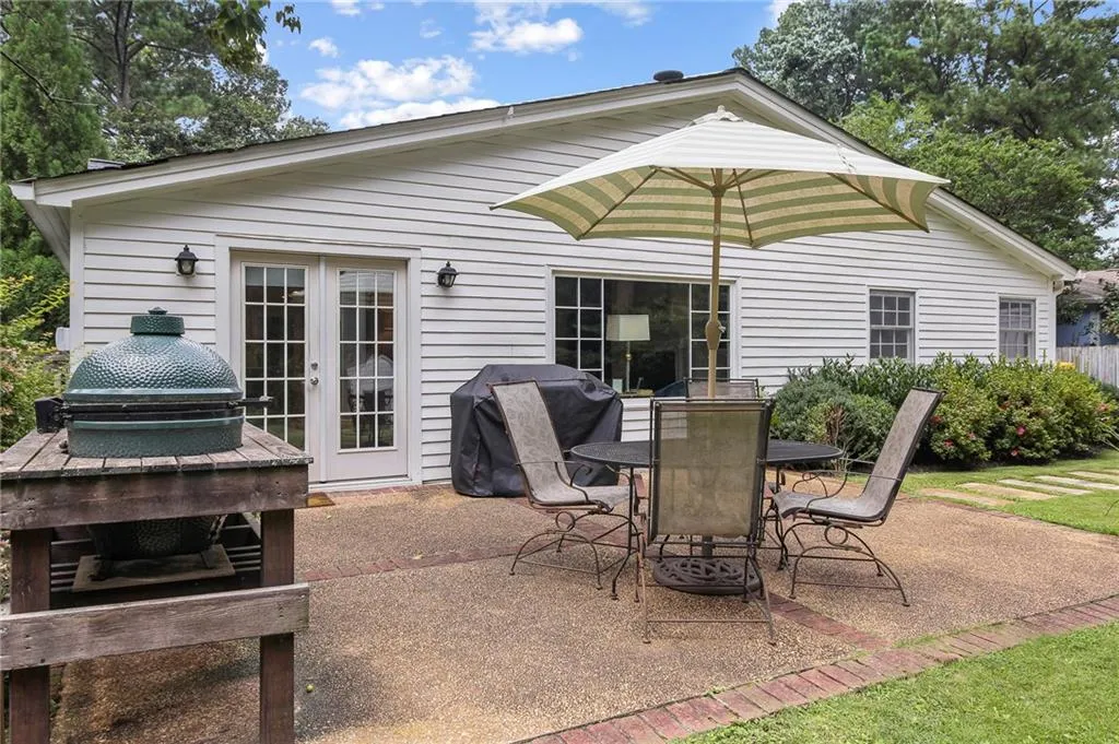 4691 E Conway Drive, Atlanta, Georgia 30327, 3 Bedrooms Bedrooms, ,2 BathroomsBathrooms,Residential,Sold,4691 E Conway Drive,6924983