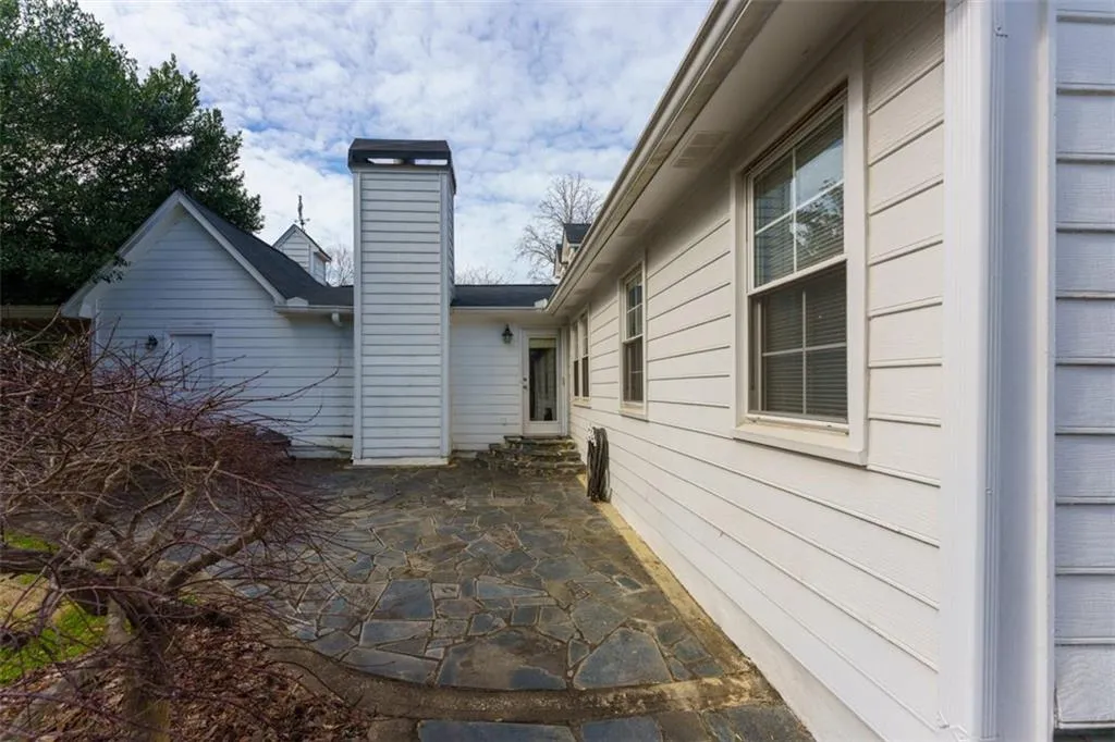 4727 E Conway Drive Nw, Atlanta, Georgia 30327, 4 Bedrooms Bedrooms, ,3 BathroomsBathrooms,Residential,Sold,4727 E Conway Drive Nw,7000592