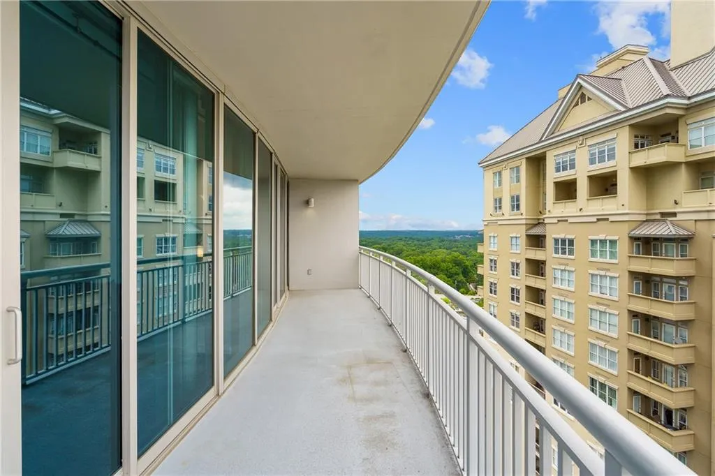 3338 Peachtree Road Unit 2005, Atlanta, Georgia 30326, 3 Bedrooms Bedrooms, ,2 BathroomsBathrooms,Residential,For Sale,3338 Peachtree Road Unit 2005,7593367