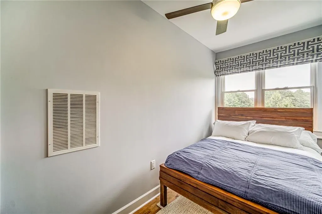 811 Creekgarden Court, Atlanta, Georgia 30339, 4 Bedrooms Bedrooms, ,4 BathroomsBathrooms,Residential,Sold,811 Creekgarden Court,6721759