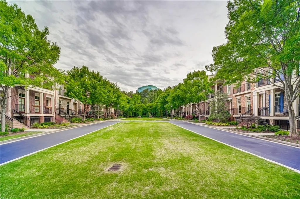 811 Creekgarden Court, Atlanta, Georgia 30339, 4 Bedrooms Bedrooms, ,4 BathroomsBathrooms,Residential,Sold,811 Creekgarden Court,6721759