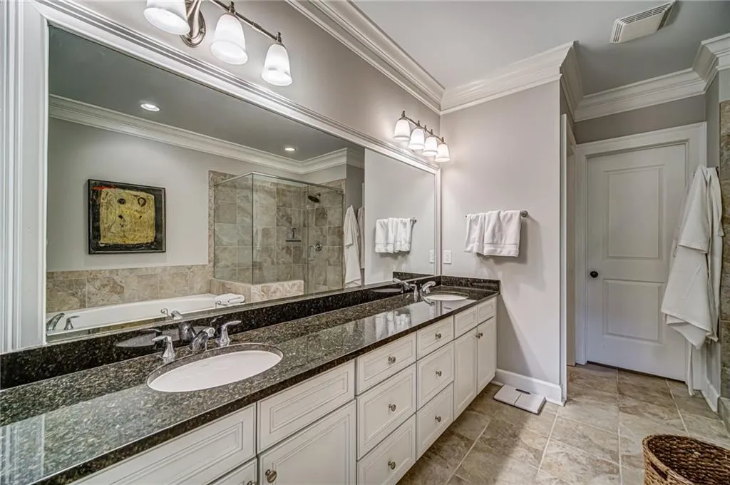 811 Creekgarden Court, Atlanta, Georgia 30339, 4 Bedrooms Bedrooms, ,4 BathroomsBathrooms,Residential,Sold,811 Creekgarden Court,6721759