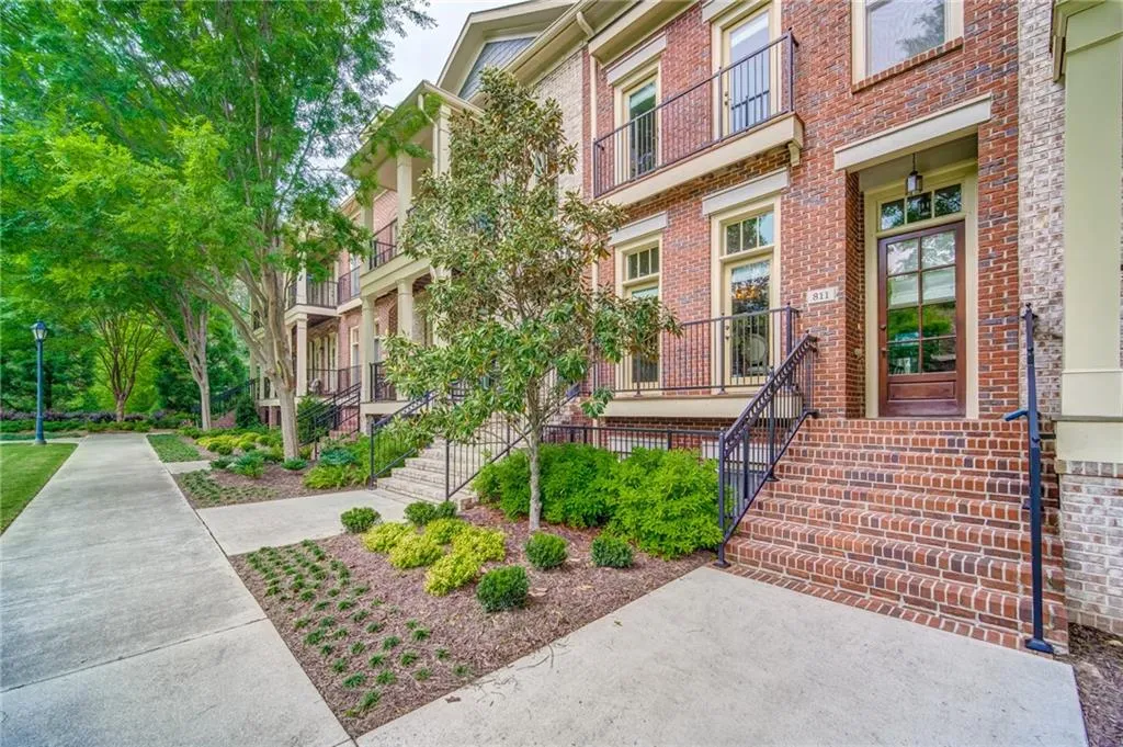 811 Creekgarden Court, Atlanta, Georgia 30339, 4 Bedrooms Bedrooms, ,4 BathroomsBathrooms,Residential,Sold,811 Creekgarden Court,6721759