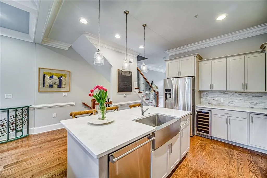 811 Creekgarden Court, Atlanta, Georgia 30339, 4 Bedrooms Bedrooms, ,4 BathroomsBathrooms,Residential,Sold,811 Creekgarden Court,6721759