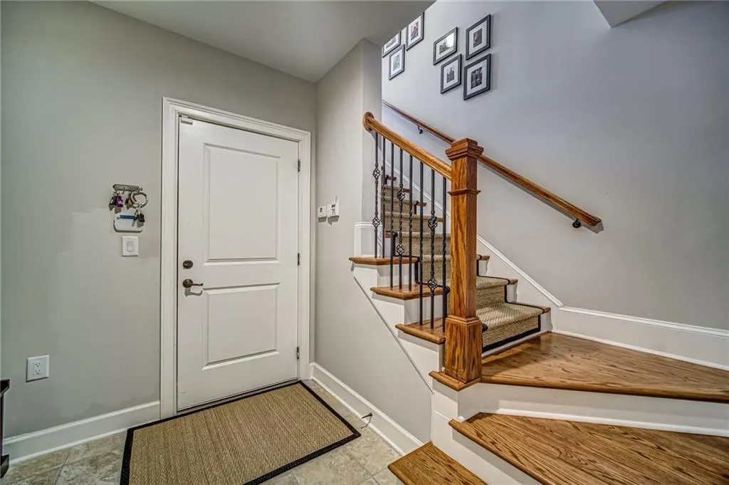 811 Creekgarden Court, Atlanta, Georgia 30339, 4 Bedrooms Bedrooms, ,4 BathroomsBathrooms,Residential,Sold,811 Creekgarden Court,6721759