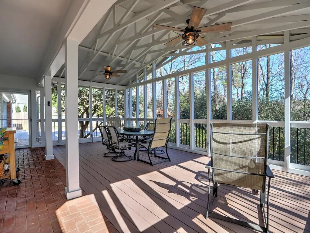 7165 Dunhill Terrace, Sandy Springs, Georgia 30328, 4 Bedrooms Bedrooms, ,4 BathroomsBathrooms,Residential,Sold,7165 Dunhill Terrace,6831593