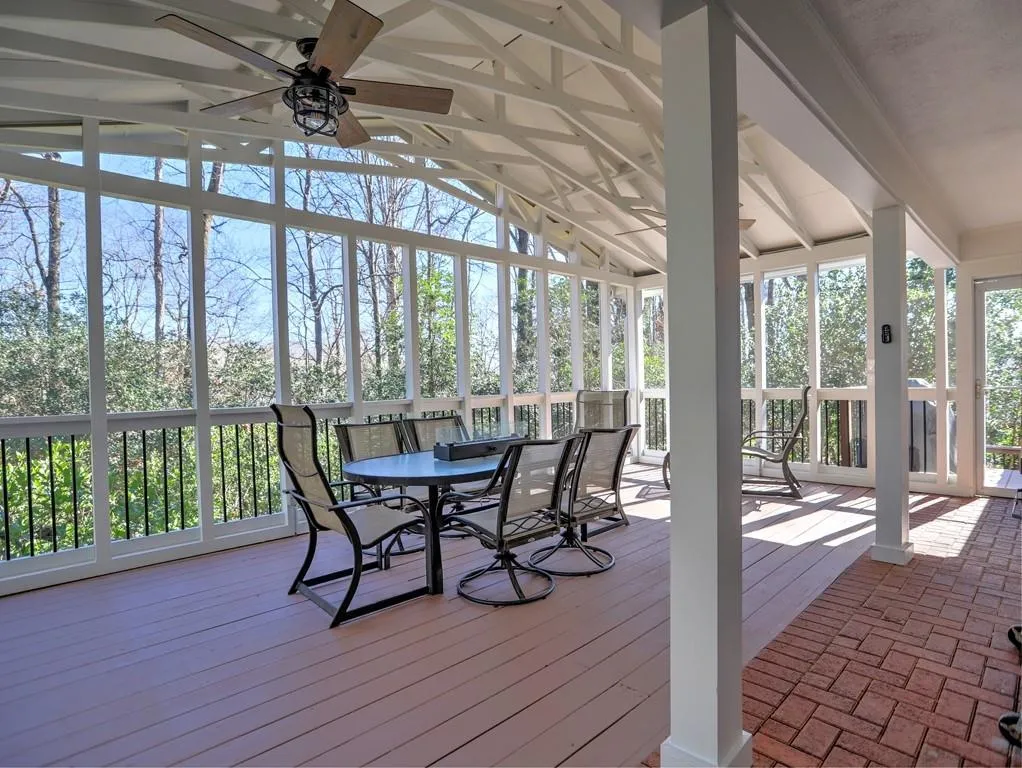 7165 Dunhill Terrace, Sandy Springs, Georgia 30328, 4 Bedrooms Bedrooms, ,4 BathroomsBathrooms,Residential,Sold,7165 Dunhill Terrace,6831593