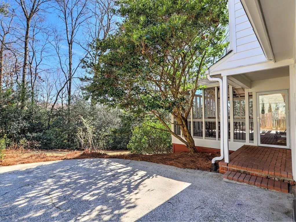 7165 Dunhill Terrace, Sandy Springs, Georgia 30328, 4 Bedrooms Bedrooms, ,4 BathroomsBathrooms,Residential,Sold,7165 Dunhill Terrace,6831593