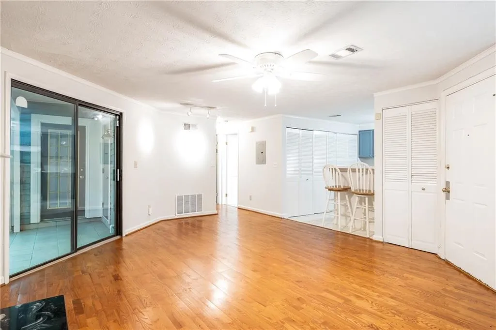 1378 Keys Lake Drive Ne, Brookhaven, Georgia 30319, 1 Bedroom Bedrooms, ,1 BathroomBathrooms,Residential,Sold,1378 Keys Lake Drive Ne,6069946