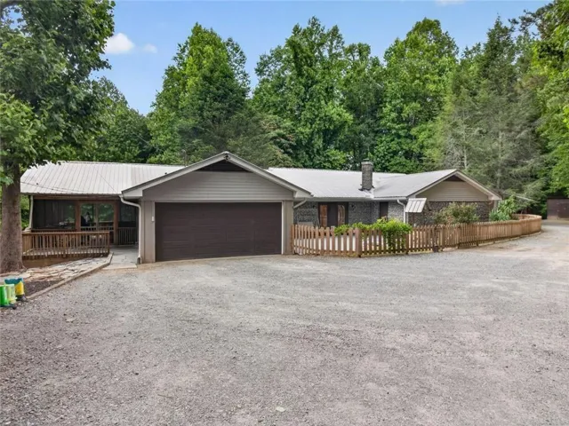 105 Whitestone Road North, Talking Rock, Georgia 30175