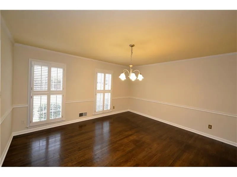 7285 Hunters Branch Drive, Sandy Springs, Georgia 30328, 4 Bedrooms Bedrooms, ,2 BathroomsBathrooms,Residential,Sold,7285 Hunters Branch Drive,5792069