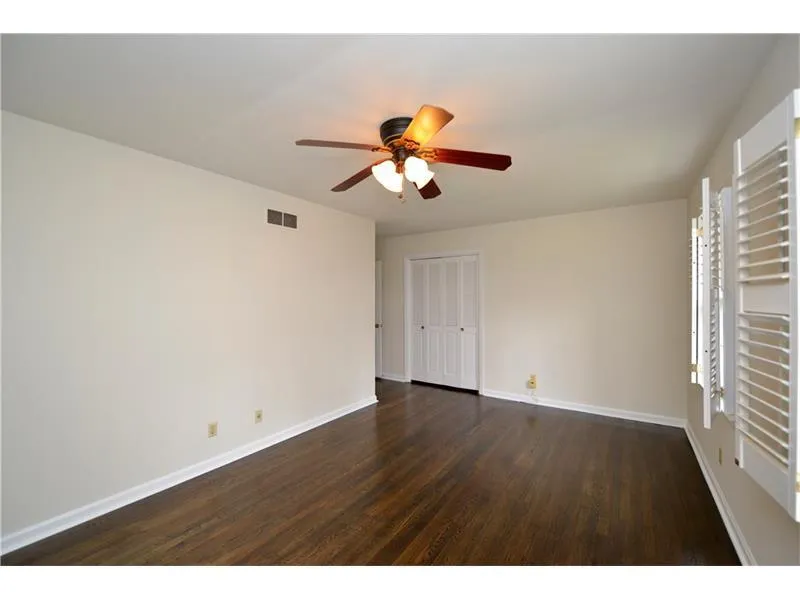 7285 Hunters Branch Drive, Sandy Springs, Georgia 30328, 4 Bedrooms Bedrooms, ,2 BathroomsBathrooms,Residential,Sold,7285 Hunters Branch Drive,5792069