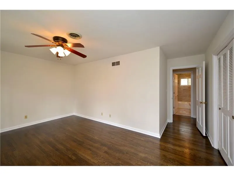 7285 Hunters Branch Drive, Sandy Springs, Georgia 30328, 4 Bedrooms Bedrooms, ,2 BathroomsBathrooms,Residential,Sold,7285 Hunters Branch Drive,5792069