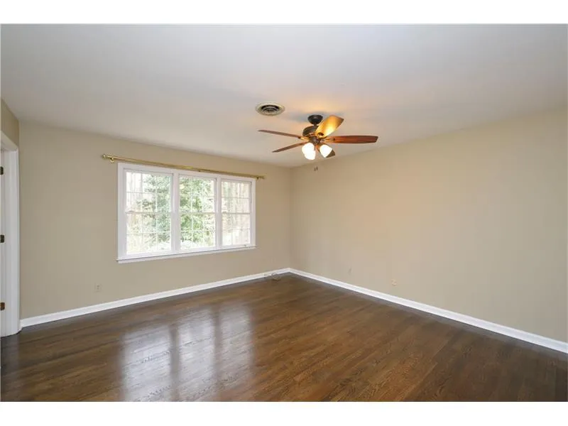 7285 Hunters Branch Drive, Sandy Springs, Georgia 30328, 4 Bedrooms Bedrooms, ,2 BathroomsBathrooms,Residential,Sold,7285 Hunters Branch Drive,5792069