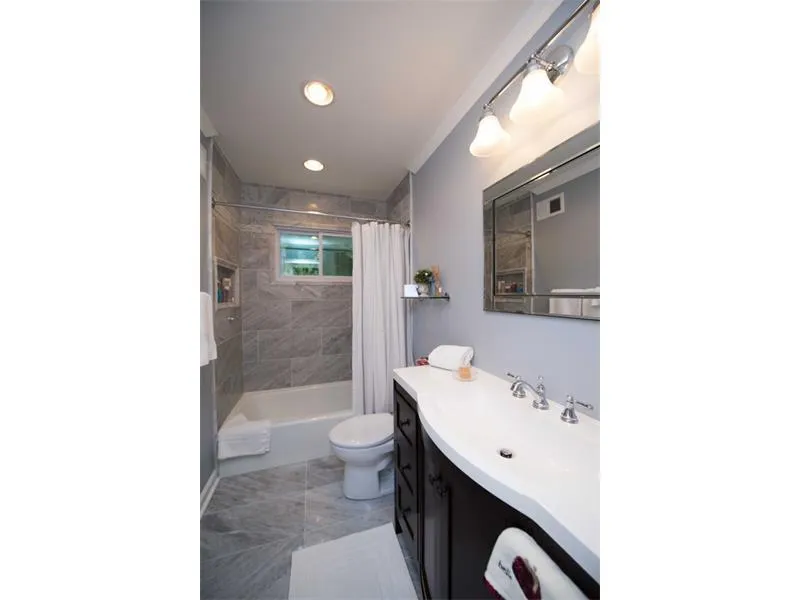 7285 Hunters Branch Drive, Sandy Springs, Georgia 30328, 4 Bedrooms Bedrooms, ,2 BathroomsBathrooms,Residential,Sold,7285 Hunters Branch Drive,5792069
