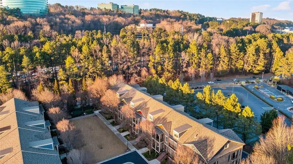 813 Creekgarden Court, Atlanta, Georgia 30339, 3 Bedrooms Bedrooms, ,3 BathroomsBathrooms,Residential,Sold,813 Creekgarden Court,7700148