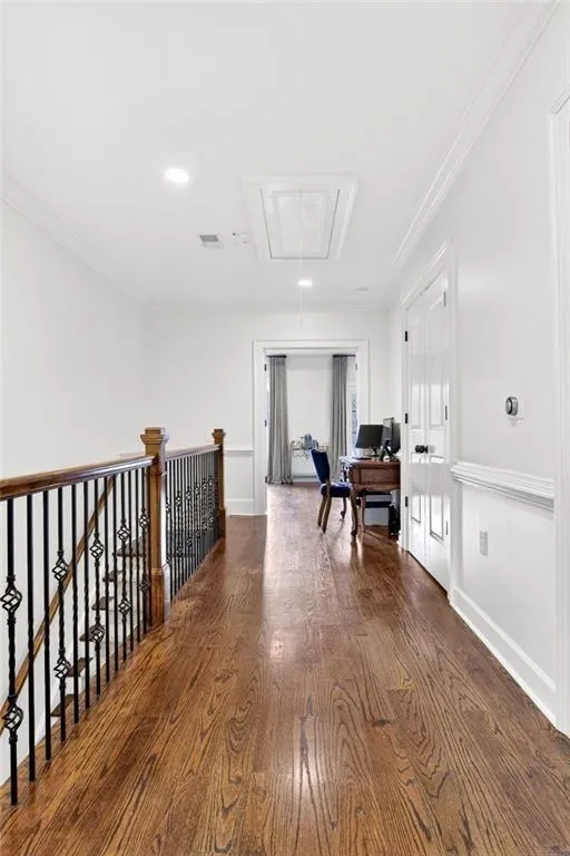 813 Creekgarden Court, Atlanta, Georgia 30339, 3 Bedrooms Bedrooms, ,3 BathroomsBathrooms,Residential,Sold,813 Creekgarden Court,7700148