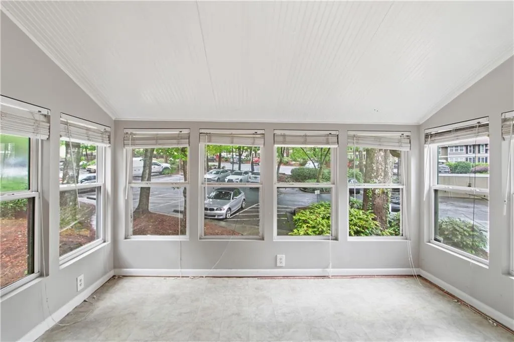 5145 Roswell Road Unit 7, Atlanta, Georgia 30342, 2 Bedrooms Bedrooms, 0 ,1 BathroomBathrooms,Residential,For Sale,5145 Roswell Road Unit 7,7767900
